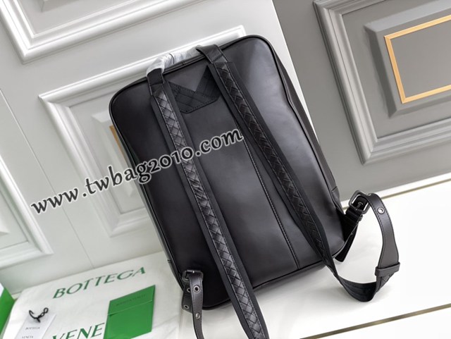 Bottega veneta高端男包 98049 寶緹嘉原廠進口牛皮男士後背包 BV經典款黑色雙肩包  gxz1363